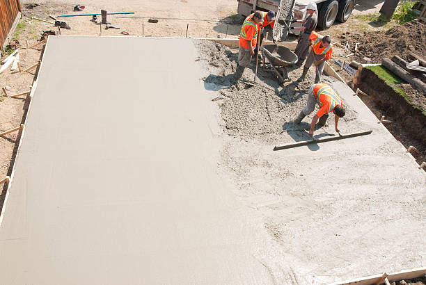 Best Concrete Sidewalk Installation in Benbrook, TX